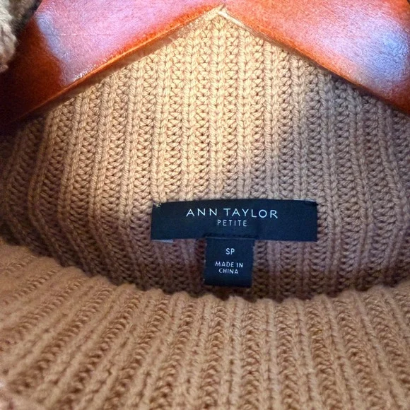 Ann Taylor Petite Brown Orange Striped Mock Neck Ribbed Knit Sweater SP - Picture 4 of 5